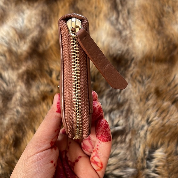 Cole haan wallet - Picture 5 of 9